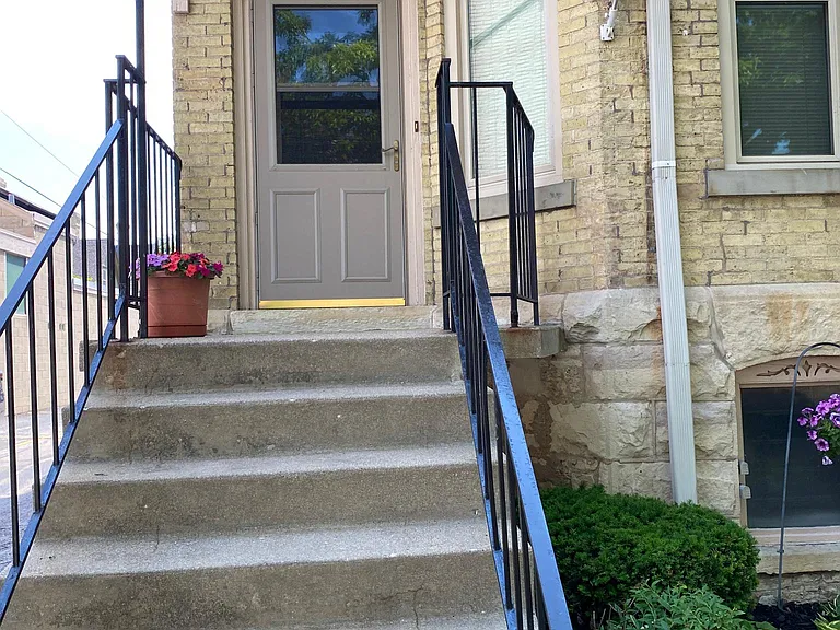 1326 N Astor St #2 — Photo 12