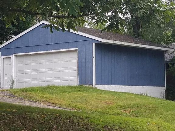 2nd image of 170 Thomas St