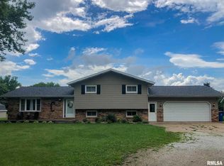 24338 N Carver Rd, Canton, IL 61520