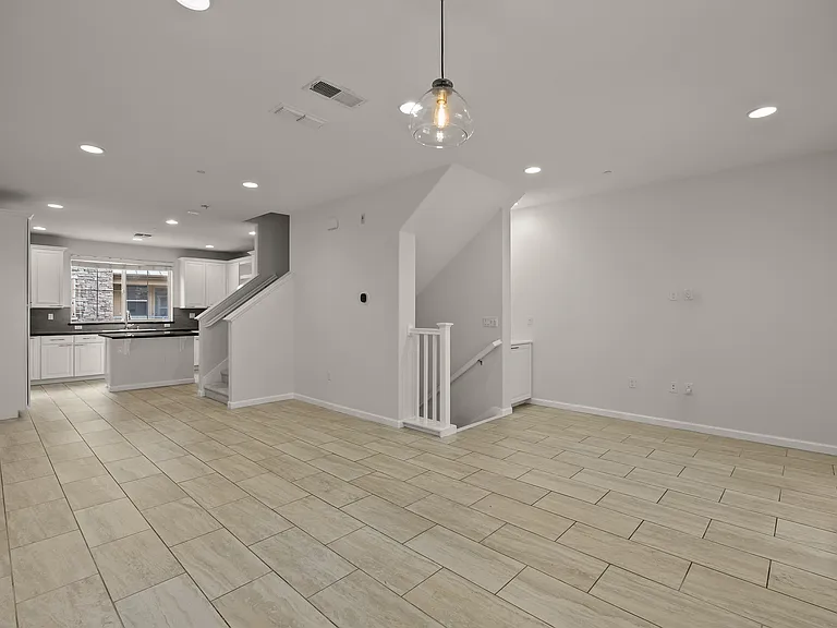 862 White Moonstone Loop — Photo 6