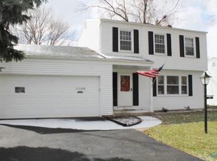 640 McIntyre Ln, Maumee, OH 43537