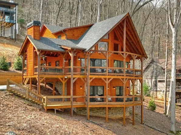 1601 Shady Falls Rd, Blue Ridge, GA 30513