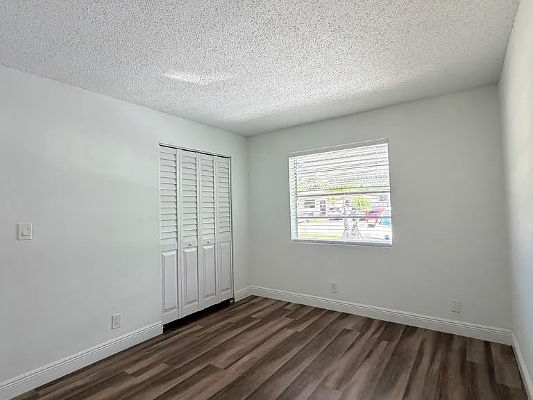 4749 Gladiator Cir — Photo 5
