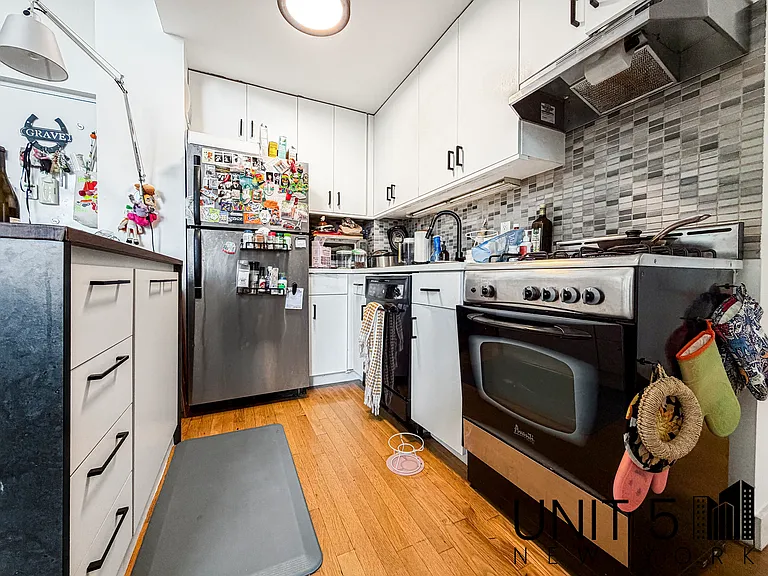 342 Eldert St #401 — Photo 6