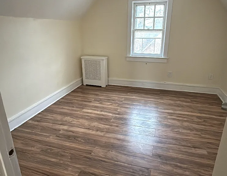 318 Ardmore Ave #2 — Photo 8