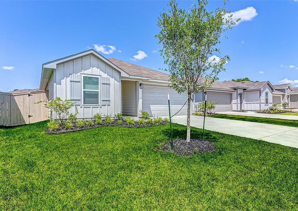 1st image of 14316 Cedarwood Oaks