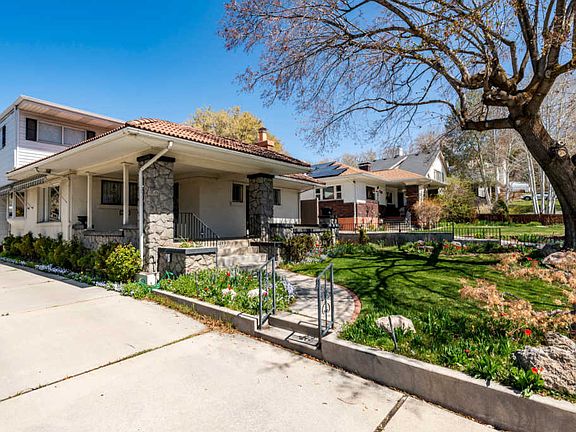 3rd image of 1139 E Herbert Ave