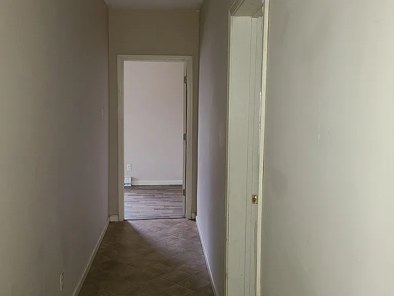 105 McClure St — Photo 24