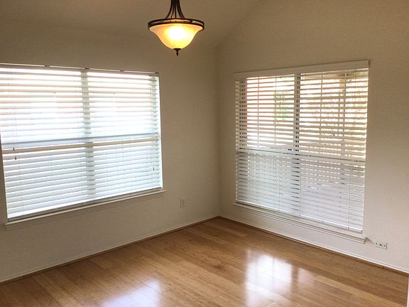 5th image of 613 Westcreek Dr