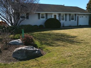 530 N Shirk Rd, New Holland, PA 17557