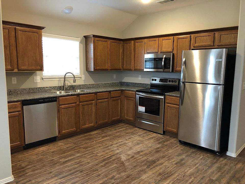 1st image of 3504 SW Thistle St #2