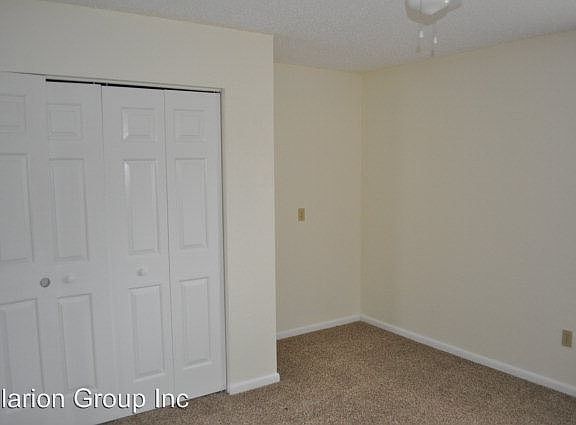 4th image of 32 Brooklyn Ln
