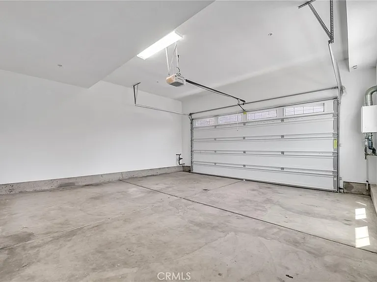 311 N Edenfield Ave — Photo 27