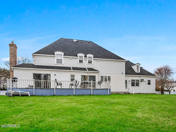 2nd image of 5 Wenning Ct