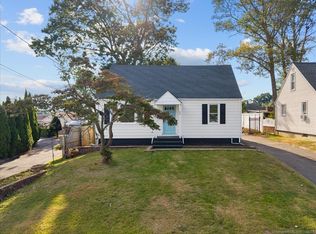22 Hillside Ave, West Haven, CT 06516