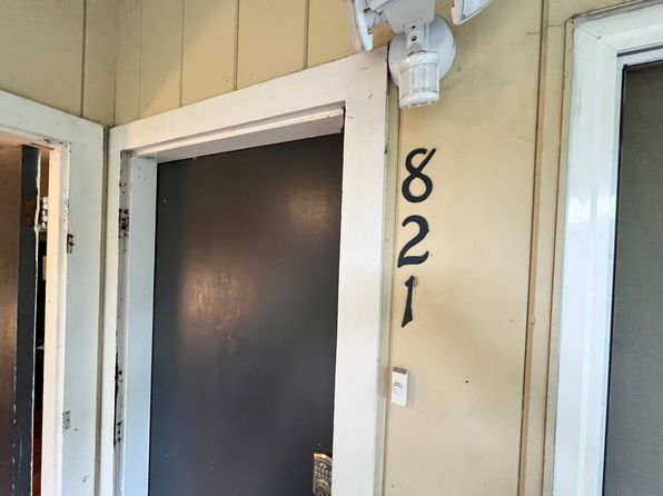 821 University Ave