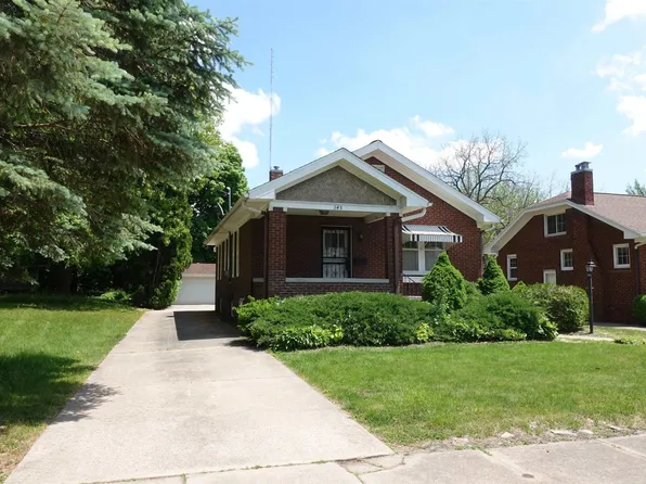 345 Division St, Galesburg, IL 61401