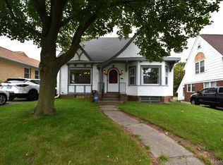 1411 Woodcroft Ave, Flint, MI 48503