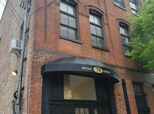 79 Broad St #1R, Staten Island, NY 10304