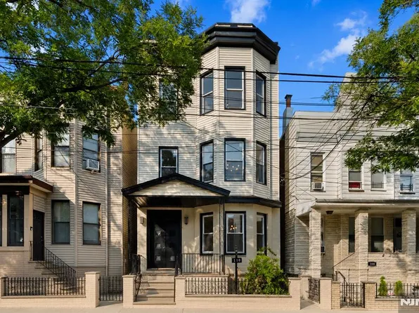 110 Maple #1, Weehawken, NJ 07086
