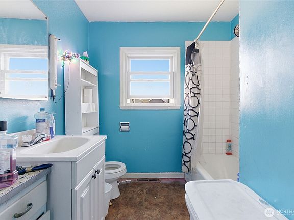 4th image of 103 W 6th Avenue