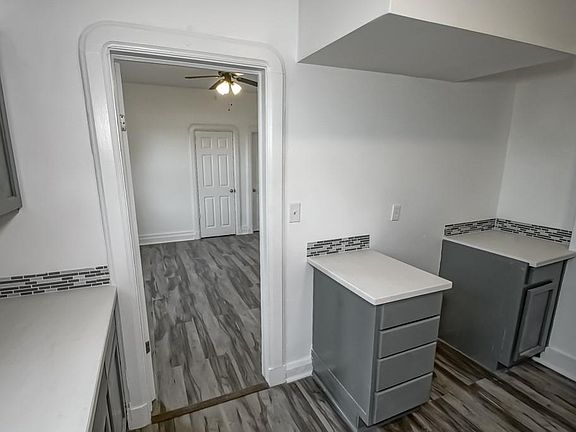 5th image of 2426-28 Music St