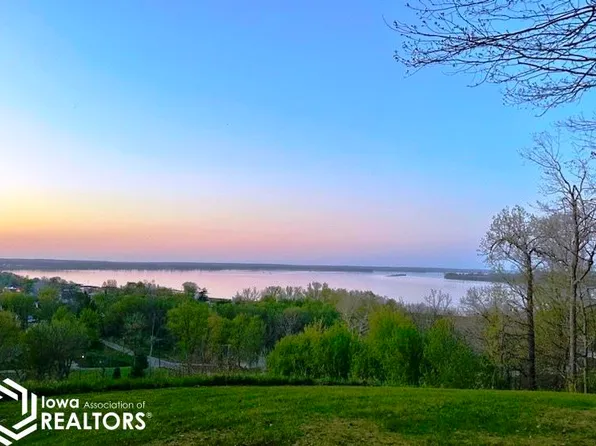 102 & 103 Scenic View Rd, Montrose, IA 52639