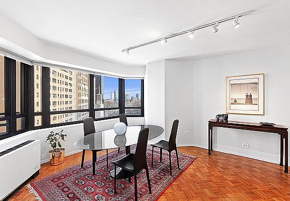 3rd image of 240 E 47th St APT 8C