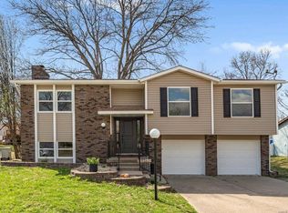 413 San Mateo Dr, Belleville, IL 62221
