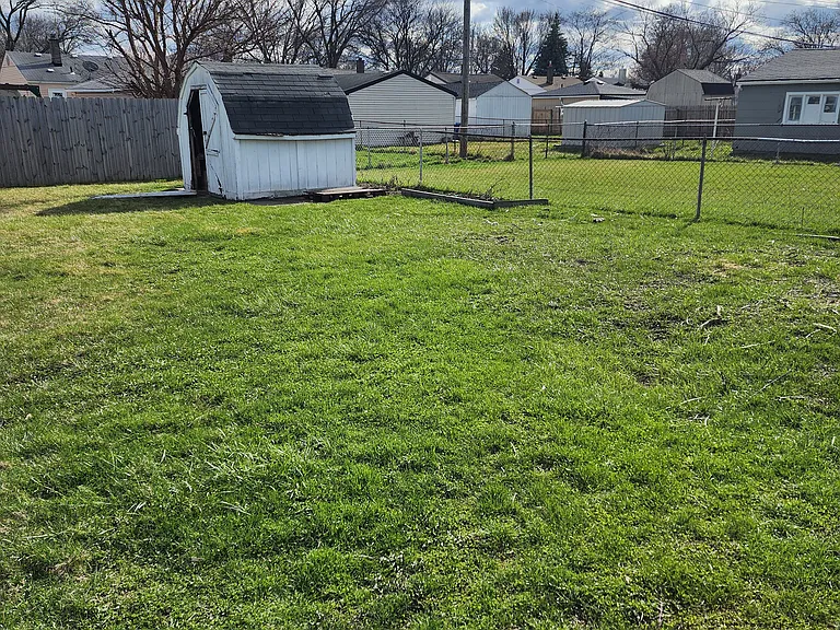 11130 Stephens Rd — Photo 27