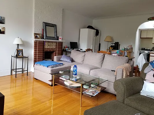 Rented by Frank Valvo Real Estate | media 11