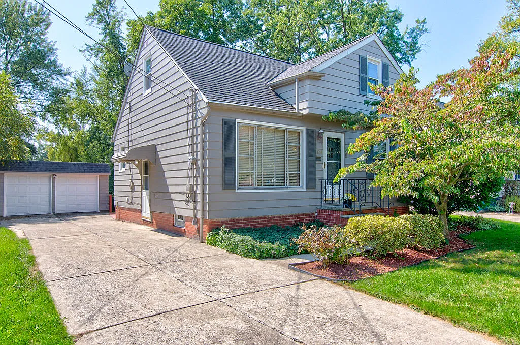 15214 Corkhill Rd photo 1