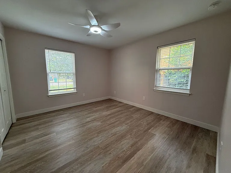 420 Dolphin St — Photo 22