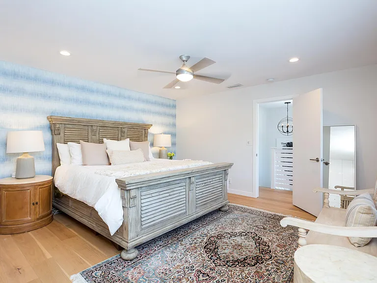 1092 Hygeia Ave — Photo 17