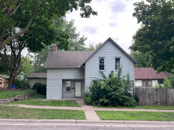 681 Saint Albans St N, Saint Paul, MN 55104