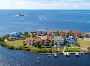 7 Harborpointe Dr, Pt Richey, FL 34668