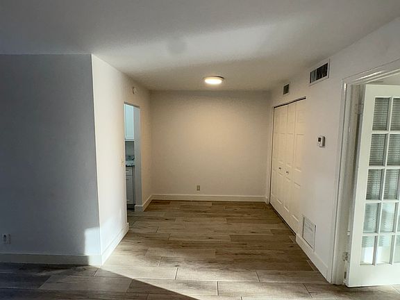 4th image of 305 E Ocean Ave APT 102