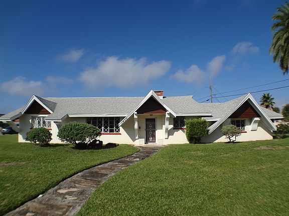 2nd image of 3456 Shamrock Dr