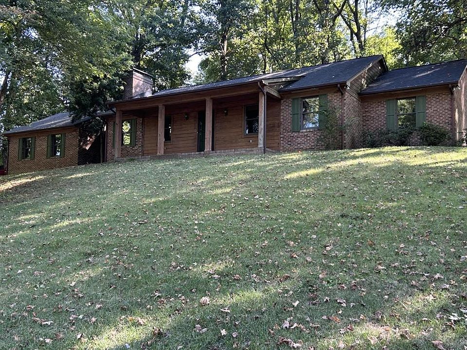 1st image of 2828 Hillside Dr