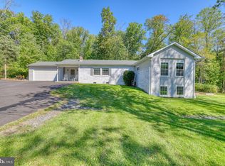 76 Poor Farm Rd, Pennington, NJ 08534