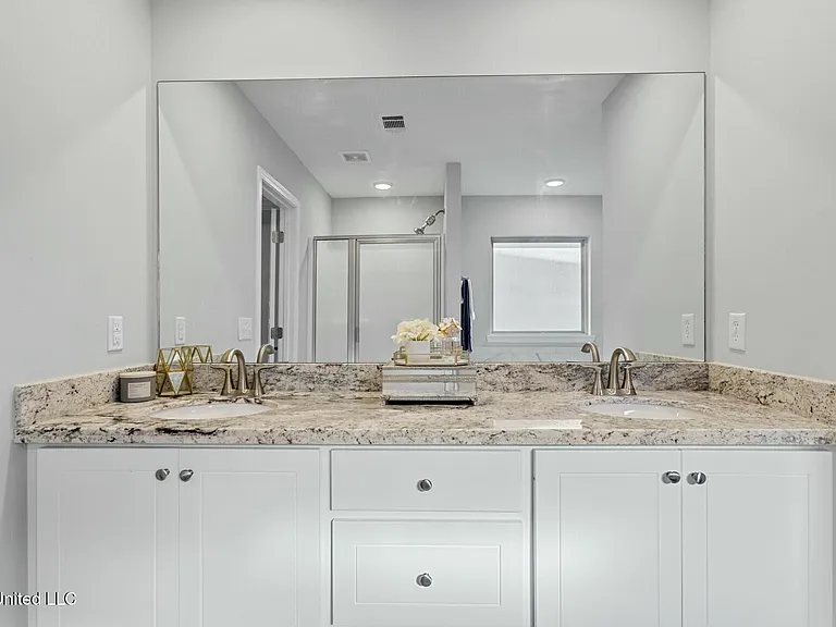 572 Silver Hill Dr — Photo 18