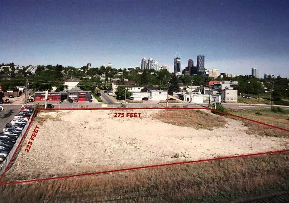 1st image of 1802 11th St SE