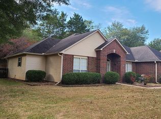 21 Cottonwood Dr, Searcy, AR 72143