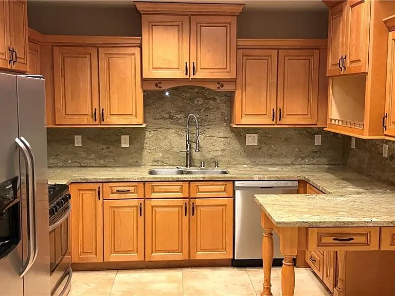 18245 Burbank Blvd #110 — Photo 5