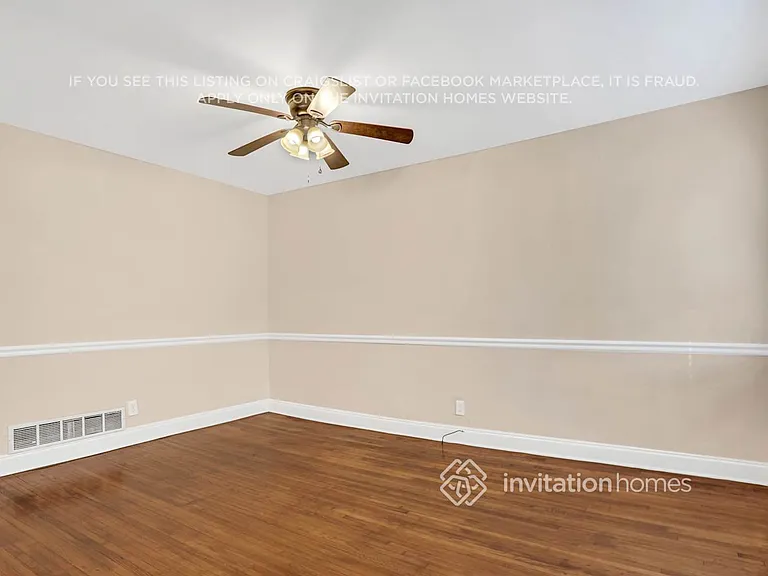 1925 Hooper St — Photo 2