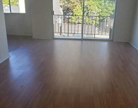 4th image of 721 Hill St