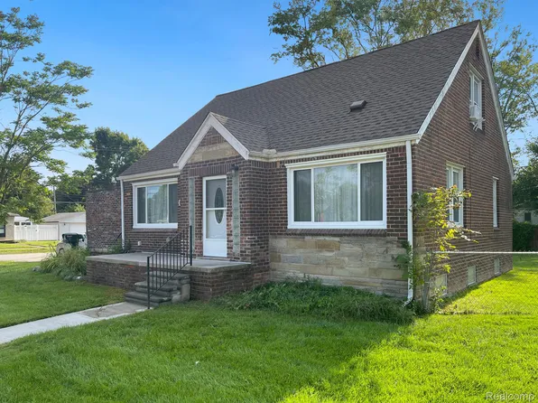 9909 Beech Daly Rd, Redford, MI 48239