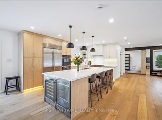 2090 Stonehouse Cres, Mississauga, ON L5H3J1