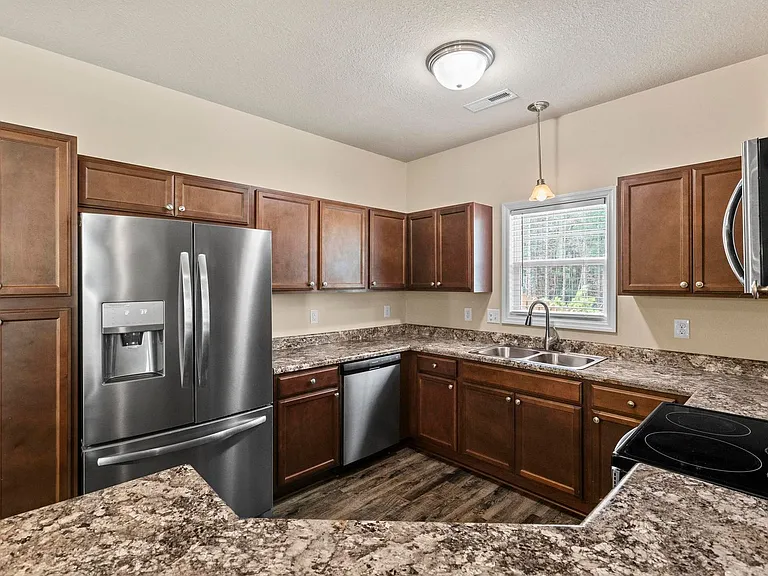 399 Frisco Way — Photo 6