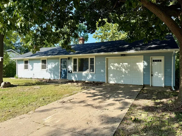 1429 Holly Hill Dr, Champaign, IL 61821
